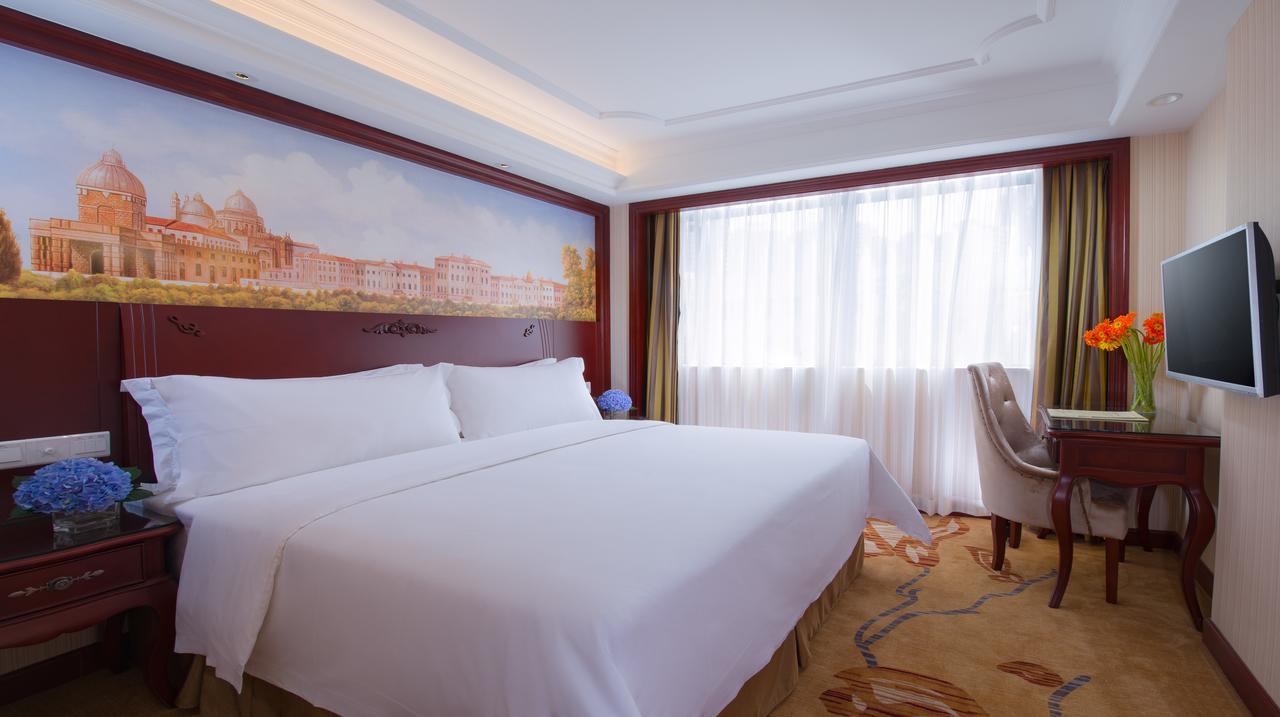 Vienna International Hotel - Expo Branch Shanghai Exterior photo